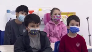 החזרה ללימודים: כשליש מהילדים לא נבדקו לקורונה, אלפי מורים בבידוד