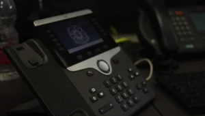 אישה בסכנה התקשרה למשטרה וביקשה פיצה - המוקדנית הזעיקה ניידת