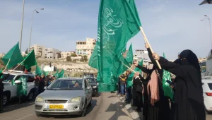 עם דגלים ושיירת רכבים: קבלת הפנים למנהיג הפלג הצפוני ששוחרר מהכלא