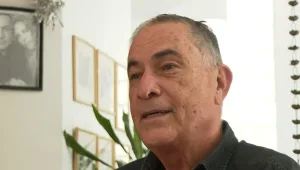 אזור הדמדומים: מסע עם גדעון לוי ואלכס ליבק