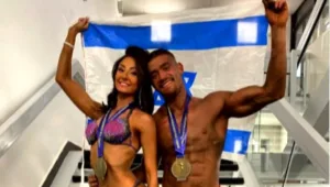 זוג מנצח: מפתחי הגוף בני ה-20 שזכו במקום הראשון באירופה