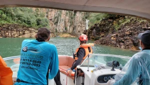 תיעוד: קיר סלע קרס בברזיל והביא למותם של 7 בני אדם לפחות