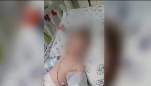 בזמן שהבת אושפזה במצב קשה עם שפעת, ביתם עלה באש