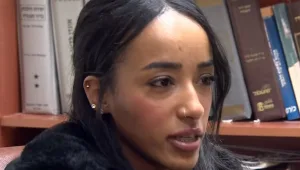 הצעירה שהואשמה בהפצת מחלה כי הפרה בידוד: "הלכתי להציל את אבא שלי"