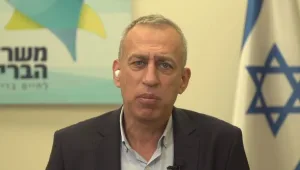 פרופ' אש: "אם לא יהיה מנוס - נמליץ על סגר; בקרוב נחליט לגבי חיסון רביעי לכולם"