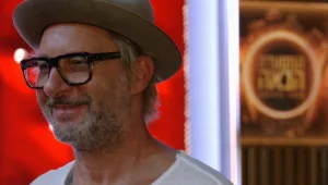 מבימת האירוויזיון לסט "המסעדה הבאה": ריאיון עם המעצב האומנותי פלוריאן וידר