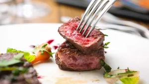 איפה מחכה לכם הסטייק הכי טעים בתבל?