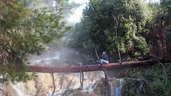 עונת המפלים: אחרי השלג והגשם - הנחלים זורמים בעוצמה לזמן מוגבל