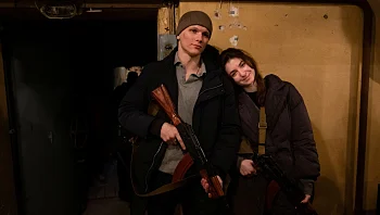 הפגזות, אלפי פליטים והסנקציות מחריפות: היום השני לפלישה הרוסית