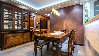 רהיטי עץ יוקרתיים – 8 טיפים כיצד נגן עליהם מנזקים