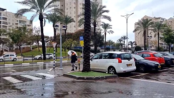 התחזית: גשם מקומי בהפוגות ארוכות - בשבת התבהרות