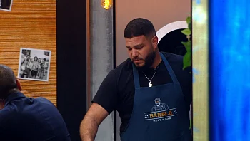 "שעה אחרי שעזבתי את המקום - נפל שם פצמ"ר והרג את החברים שלי": המתמודד שמתגבר על פוסט-טראומה