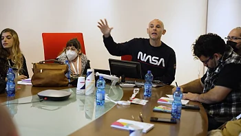 "הייתי צריך להתמודד עם סוגיות שברחתי מהן כל השנים" אסף גרינבוים, מלהק האח הגדול ויוצר הסדרה "מושלמים"