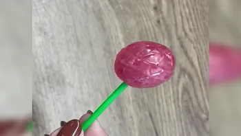 אופל בת ה-5 נחנקה מסוכריה שהתנתקה מהמקל: "היא כמעט מתה לי בידיים"