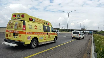 הקטל בכבישים: צעיר נהרג מפגיעת משאית בכביש 6