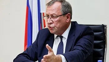 שגריר רוסיה בישראל: "הצבא מפציץ מטרות אזרחיות? זה שקר"