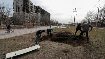 זלנסקי וג'ונסון שוחחו על מריופול; רוסיה: "טיהרנו" את העיר מחיילים אוקראינים