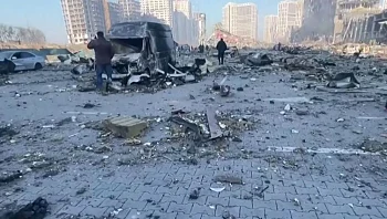 יומני קייב: העיתונאית שצילמה מחלון ביתה את החיים בעיר הנצורה