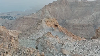 התחזית: חם מהרגיל, גשם מקומי וחשש לשיטפונות במזרח הארץ