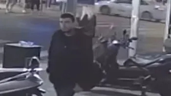 עם בגדים שחורים וז'קט: נמשך המצוד אחר המחבל בתל אביב