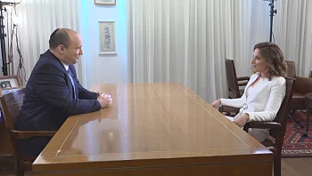 בנט לחדשות 13: "אין ממשלה לנתניהו, זו פיקציה. לא אשתף איתו פעולה"