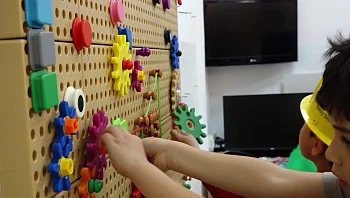 א'-ב' בהיי-טק: השיעורים שיכינו את הילדים לעולם הטכנולוגי