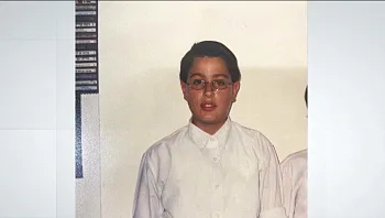 נולד לאב כומר ואם יהודייה, גדל כחרדי ליטאי - עד שחזר בשאלה כדי להגשים חלום