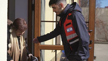 נותנים יד לניצולי השואה גם באוקריאנה