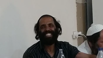 בין נרצחי הפיגוע - אב לחמישה, תיעוד: המחבלים רצים עם הגרזנים