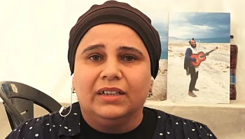 אלמנת הנרצח בריאיון על מעצר המחבלים: "הדם על הידיים של בנט"