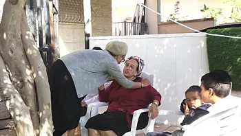האלמנות מהפיגוע באלעד עדיין לא מעכלות: "למה ילד צריך להגיד קדיש על אבא שלו?"