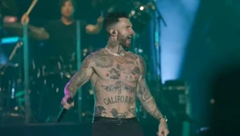 הבשורה על פי מארון 5: מאחורי הקלעים של המופע שמסמל את סוף הקורונה