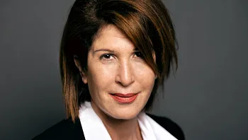 עו״ד רוני אלוני סדובניק | מומחית בייצוג נפגעות עבירה בפלילים ובנזיקין