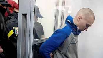 חייל רוסי ראשון הודה בפני ביהמ"ש בפשעי מלחמה באוקראינה