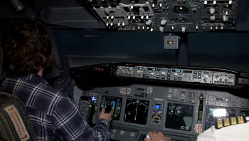 "פחד שאין לי שליטה על זה": הסדנה שמלמדת ישראלים להתמודד עם חרדת טיסה