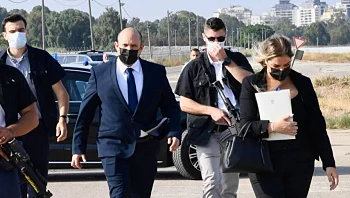 גל העזיבות בלשכת רה"מ נמשך: בנט נפרד מהעוזרת האישית