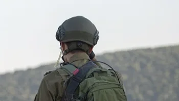 "אנחנו מטרה קלה": הסערה סביב האיסור על חיילים בדואים לצאת הביתה עם נשק