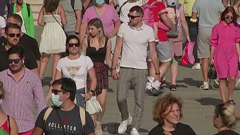 מלכודת תיירים: איזה מדינות גובות מס תיירות כדי להפחית את עומס המטיילים?