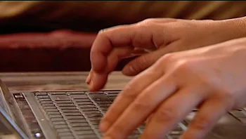 נוחות יקרה: עוקץ העבודה מהבית שמסבך אתכם בחובות עתק