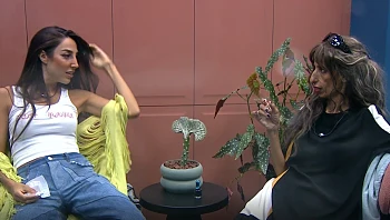 "את לא יפה אבל יש לך לוק" : דינה מציעה לטליה לדגמן