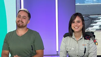 הכינו את הממחטות: הצעת נישואין מפתיעה על גג בניין הבסיס