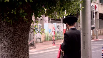 חצי פנסיון ושופינג: שטר של 200 ש"ח בבני ברק - עם כמה עודף נשארנו?