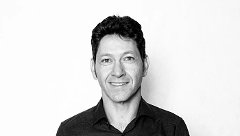 יוסי מולדבסקי | מייסד ויו"ר פלאס ונצ'רס