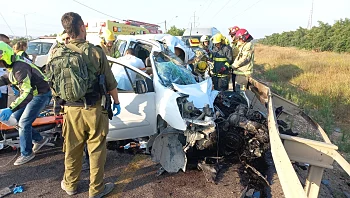 תאונה קטלנית בשרון: בן 20 נהרג, בן 30 נפצע קשה