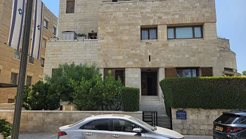 "בלפור החלופי": תיעוד מהדירה שבה ישתכן לפיד כראש ממשלה