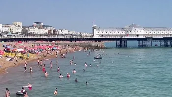 הגלידות אזלו - הבריכות מתמלאות: גל החום הקיצוני ביותר באירופה