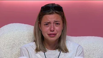 מרינה נשברת: "איך אפשר שלא לאהוב אותך?"