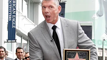 לאחר שנפתחה נגדו חקירה: מנכ"ל ה-WWE המיתולוגי פורש