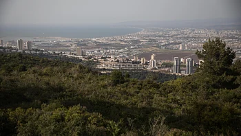 גבר במצב קשה לאחר שנפל מגובה בהר הכרמל