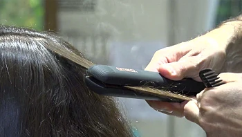 סכנת החלקה: משרד הבריאות מזהיר משימוש בתכשיר להחלקת שיער